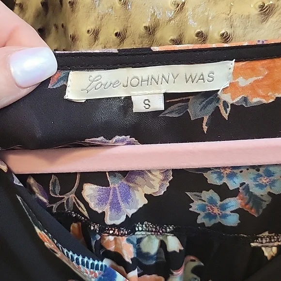 Johnny Was Silk Blouse - Picture 4 of 14